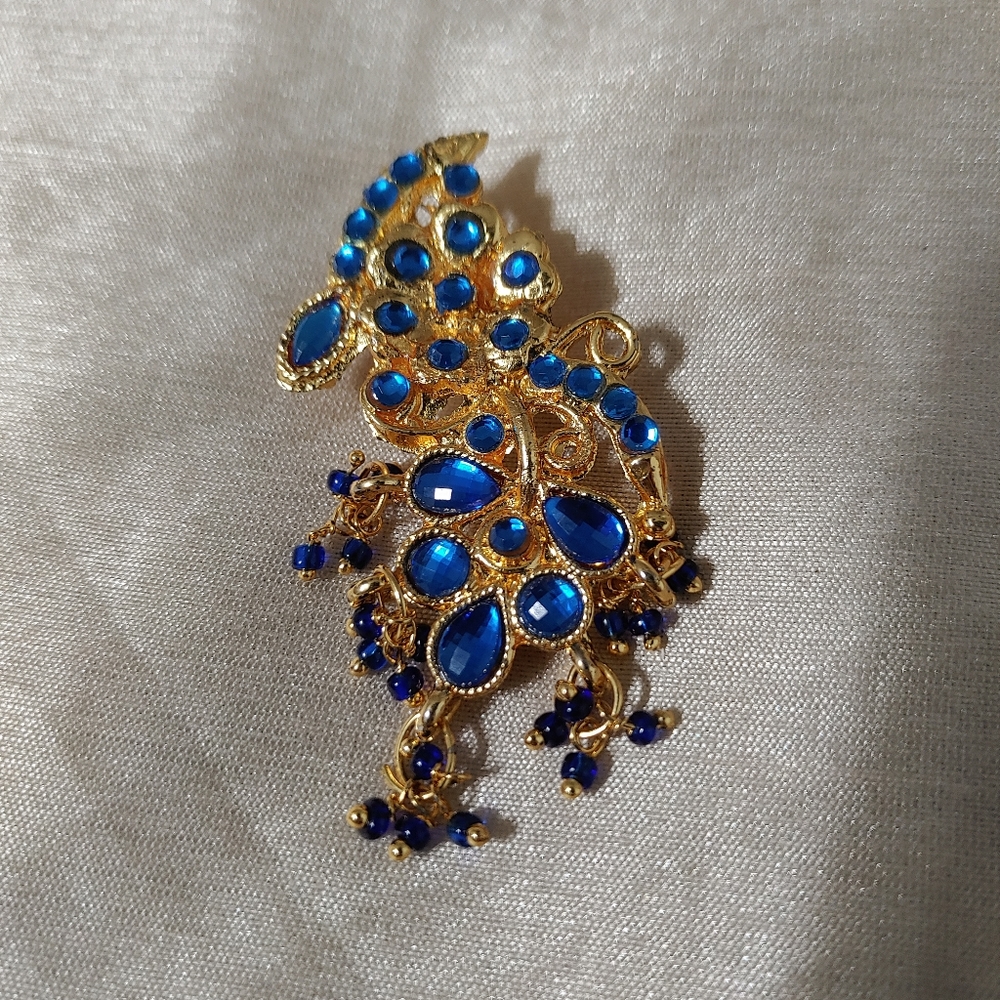 🏷️ Vibrant Blue and Gold Pendant w/ Seed Beads